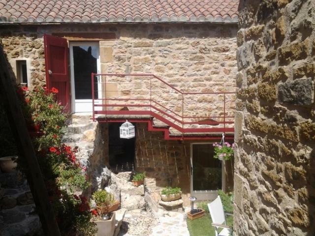 La Terrasse De Peyre Bed & Breakfast Compregnac Bagian luar foto