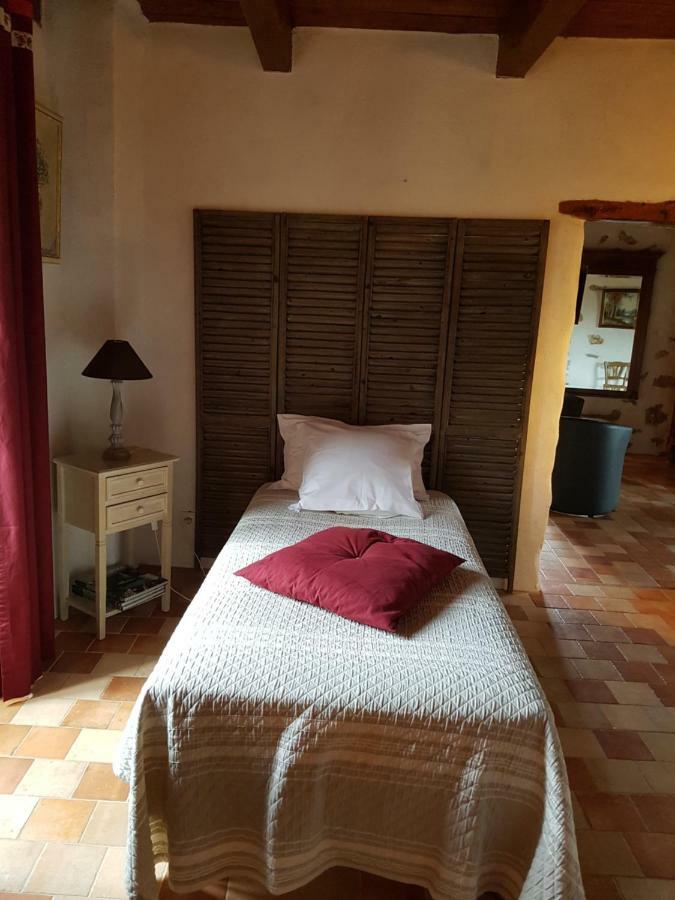 La Terrasse De Peyre Bed & Breakfast Compregnac Bagian luar foto