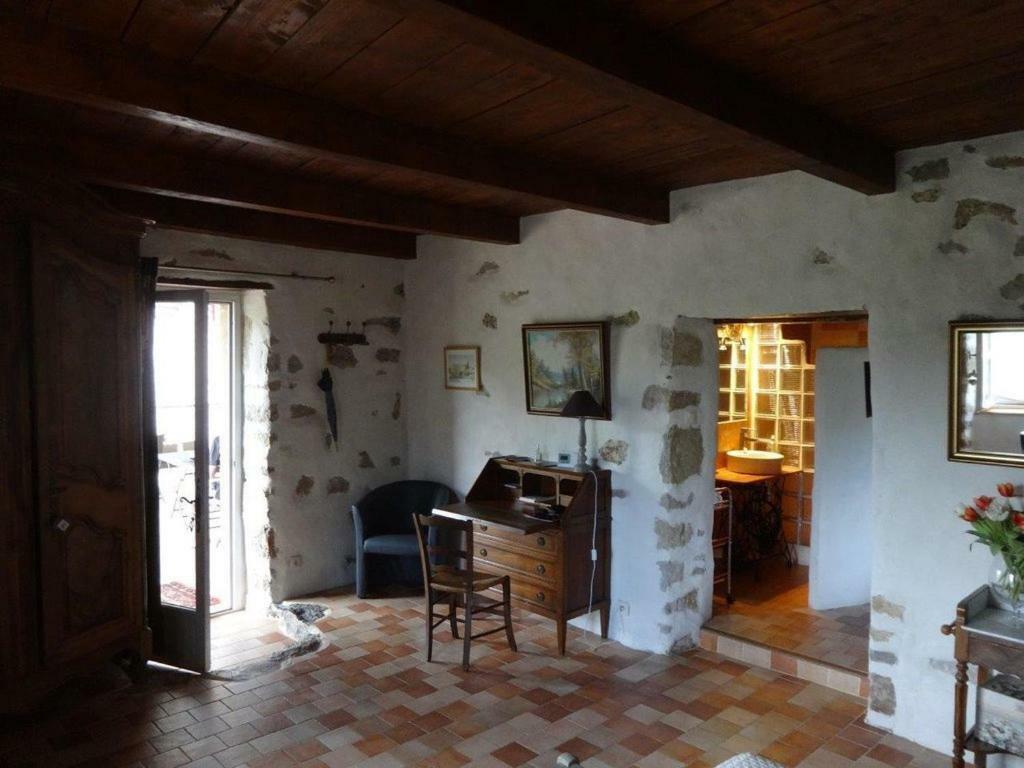 La Terrasse De Peyre Bed & Breakfast Compregnac Bagian luar foto